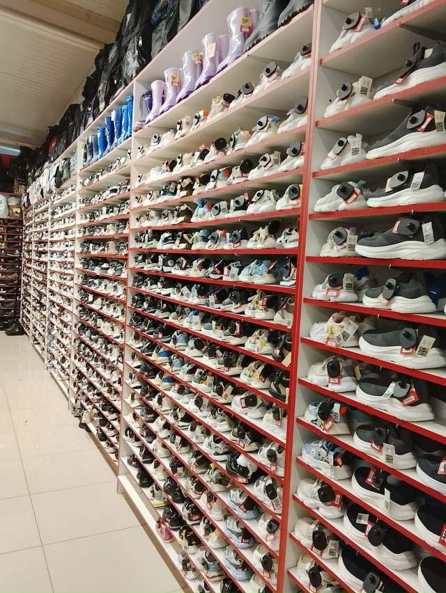 Обновляйте гардероб выгодно и с комфортом! Ждём в гост?...