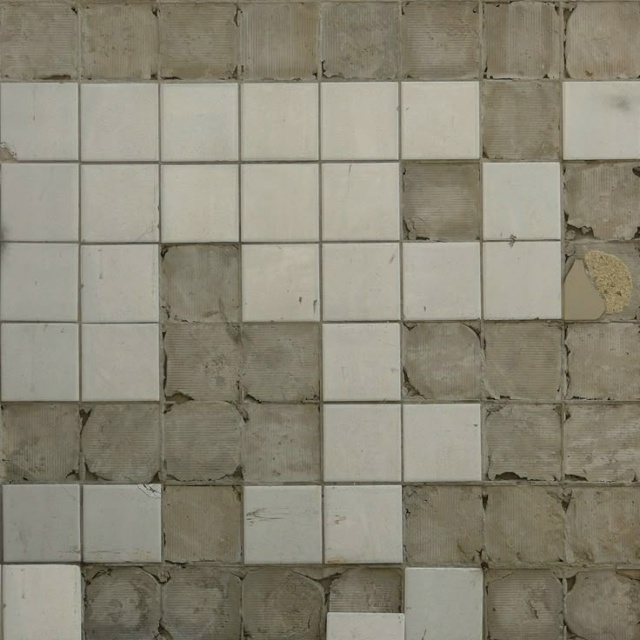 Ищу плитку. Белую, из старых запасов,10×10 или 15×15.