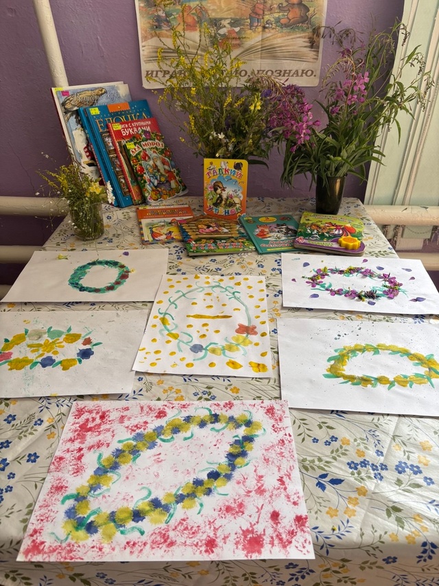 ✨🌼Я СПЛЕТУ СЕБЕ ВЕНОЧЕК
За окном уныло барабанит до?...