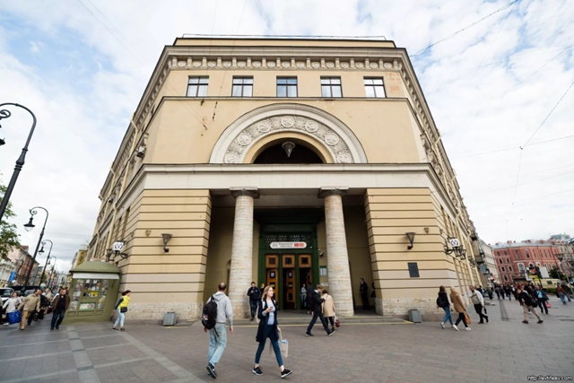 💳 Въезд в центр Петербурга нужно сделать платным, — п?...