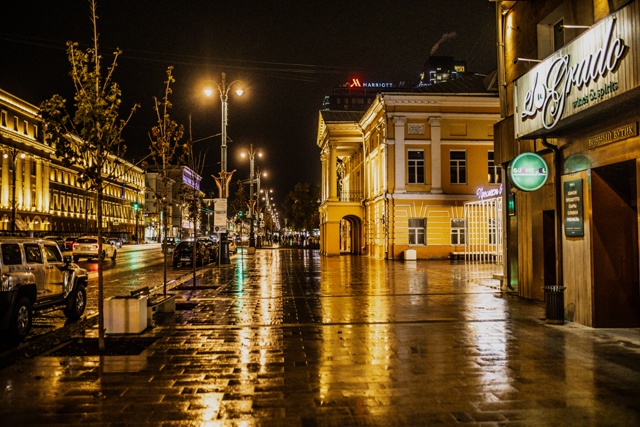 Влажный, красивый и блестящий Воронеж прямо сейчас 🌇??...