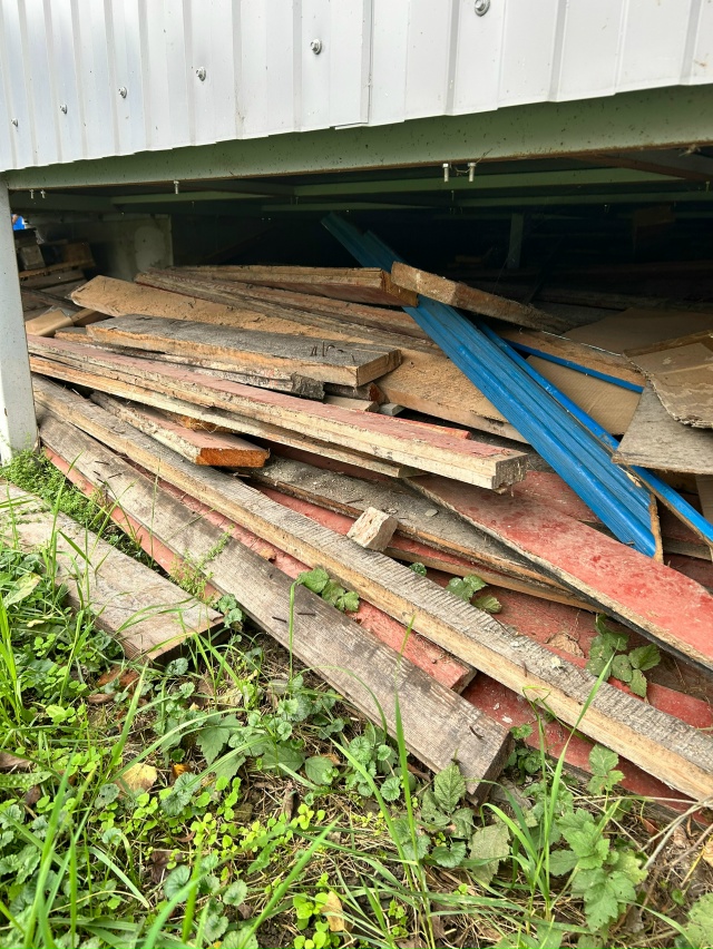 Здравствуйте! Отдам доски самовывозом. Пишите в коммен...