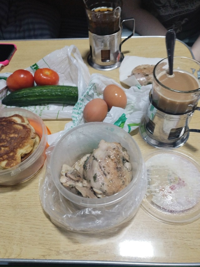 Добрый день. Еду на вахту. Кто чем занимается? Делитесь ...