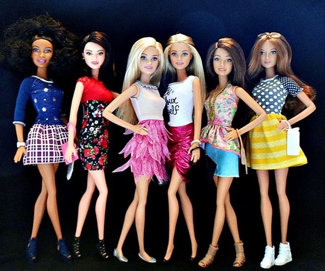 В Госдуме предложили запретить кукол Барби в России
А?...