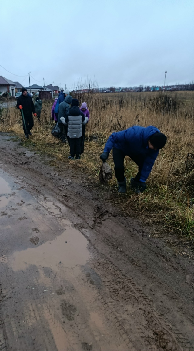 Субботник - это добрая традиция, которая объединяет лю?...