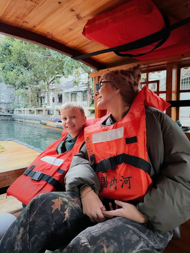 Ксения Собчак делится кадрами семейного путешествия в...