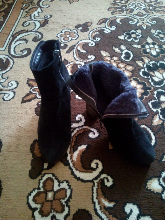 Отдам ботильоны 38 и 37 р -р в отличном состоянии, набойки...