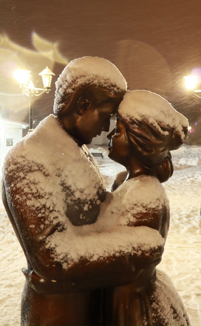 Памятник Влюблённым