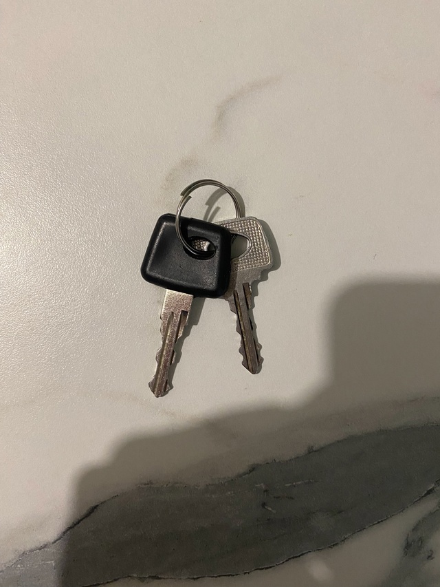 Ежедневно в 21 час по местному времени Ваши вопросы.
1⃣ ...