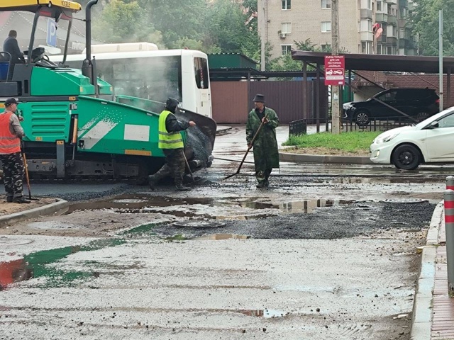 🙄 Ремонт дороги на ул. Главная, д. 4 и перекресток с ул. ?...