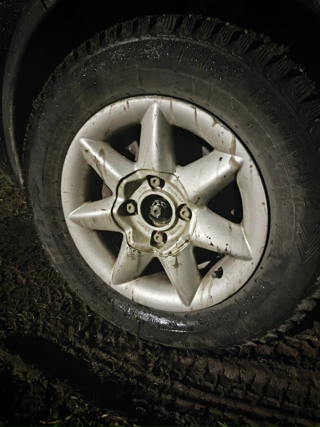 Утеряна накладка на литой диск с эмблемой опель. Может ...