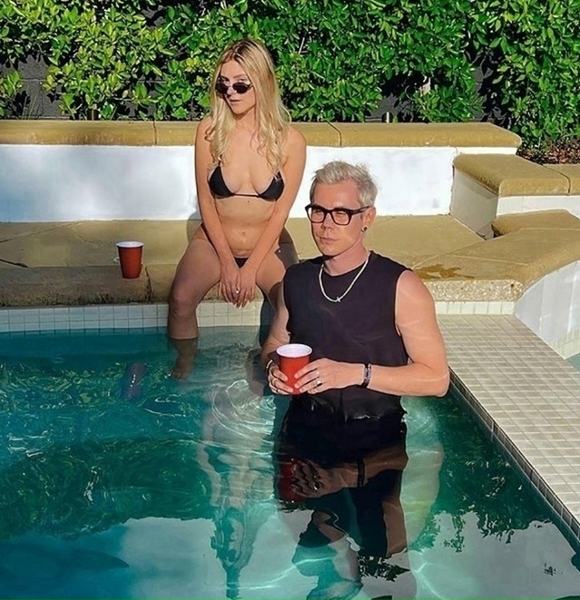 Недавно блогерша, стримерша и актриса фильмов для взро...