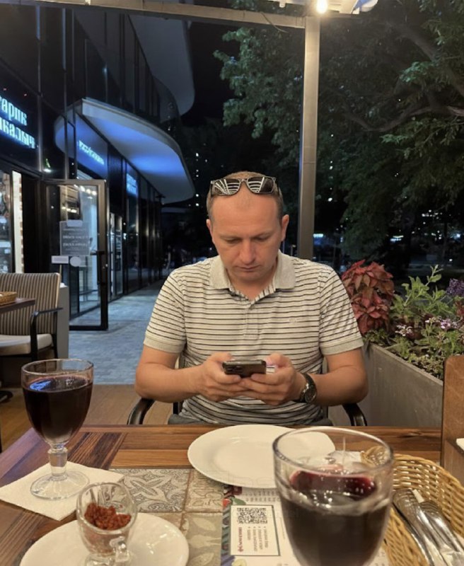 Тян попросила убрать с фотографии постороннего мужика и вот что из этого вышло