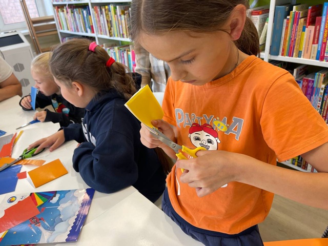 📚✨ Детская библиотека имени В.Г Сутеева продолжает р?...