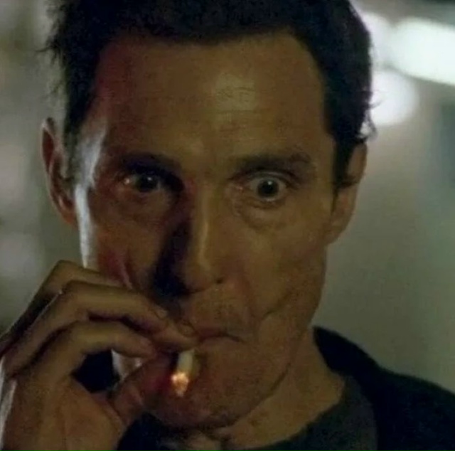 ? Женщина хочет отобрать машину у бойца СВО по 