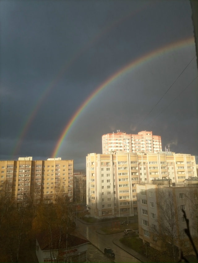 🌈 Классная радуга в городе была сегодня)))
Всем хороше...
