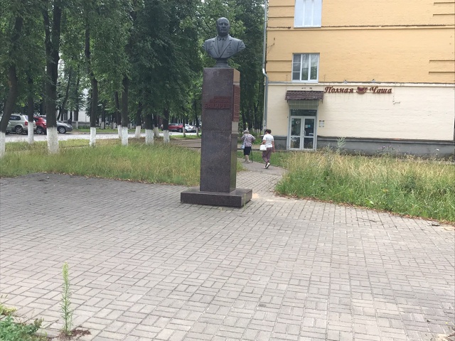 Вот в таком плачевном состоянии находится памятник В.?...