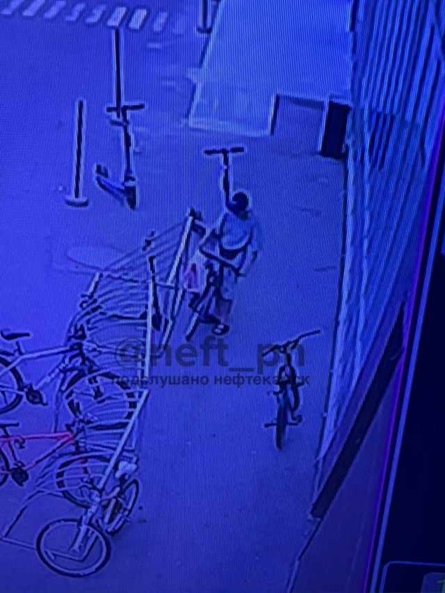 Вчера на парковке перед Уралом с 13.20 до 13.26 велосипедис?...