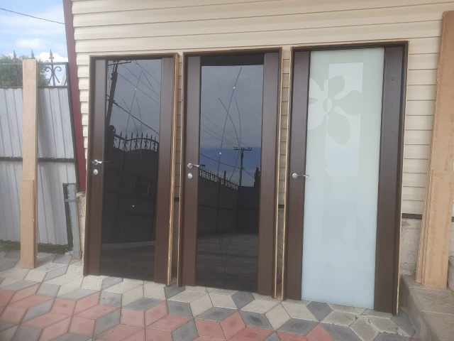 Продаются межкомнатные двери б/у, ширина полотна 80см - 4...