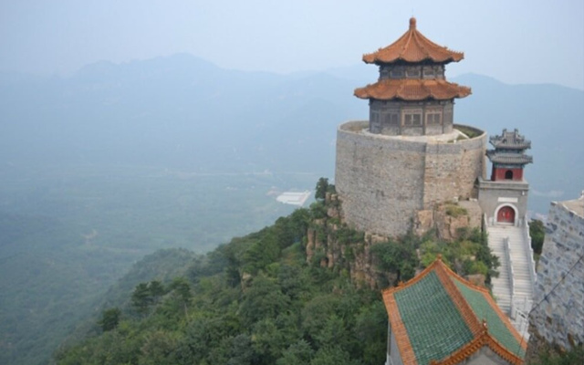 Там, куда не ведёт ни одна карта
Представь, что ты идёш?...