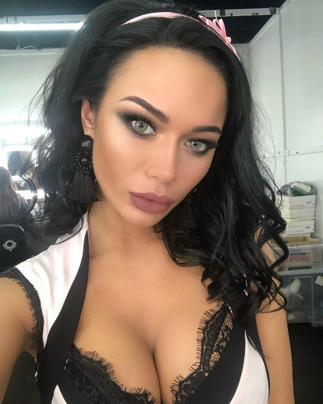 В сеть попал личный архив Яны Кошкиной, который выложи?...