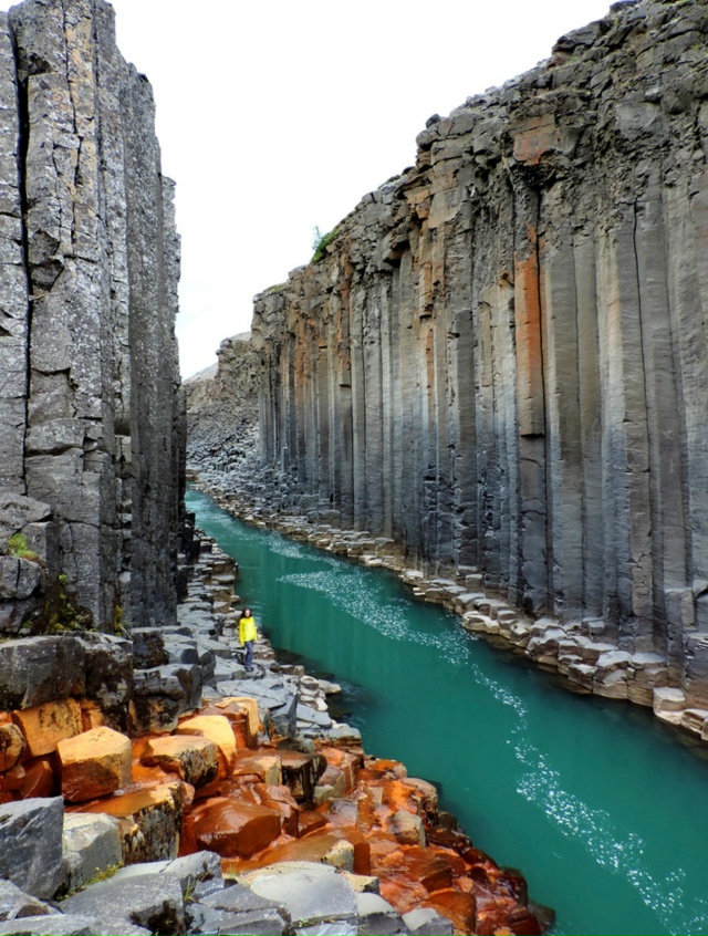 ?Базальтовые столпы — одно из самых необычных природ...