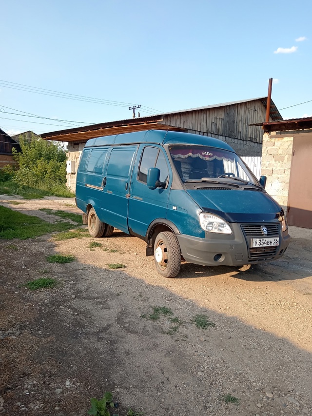 Продам 2005г.в инжектор 405 мотор цена 225торг 89228376006