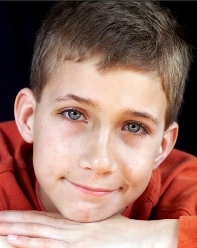 Этo мальчик, который утолил жажду полумиллиона африкан...