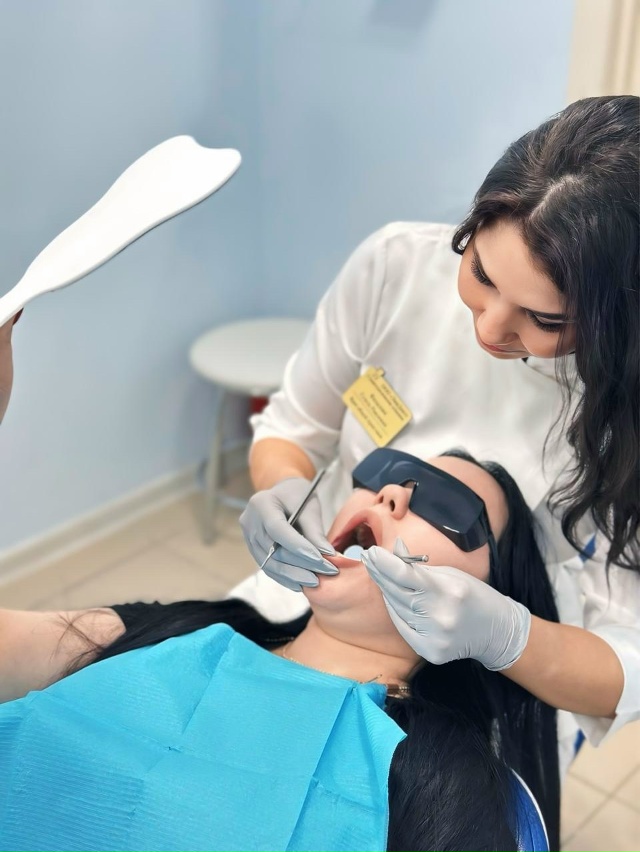 СТОМАТОЛОГИЯ Эмидент 📲 8-800-555-73-67 • nfk.emident.ru
🏠 Нефтека...