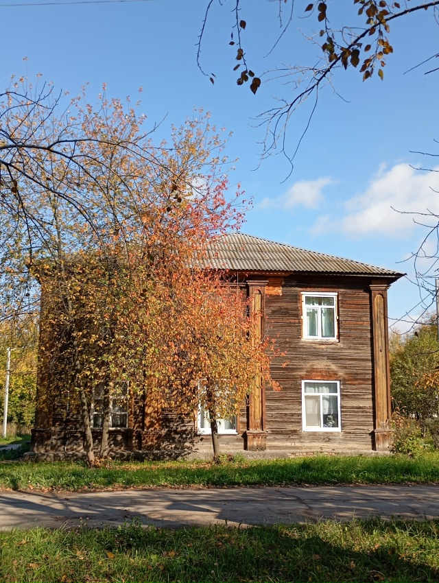 Сентябрьские дни словно акварель - яркие краски осени ...