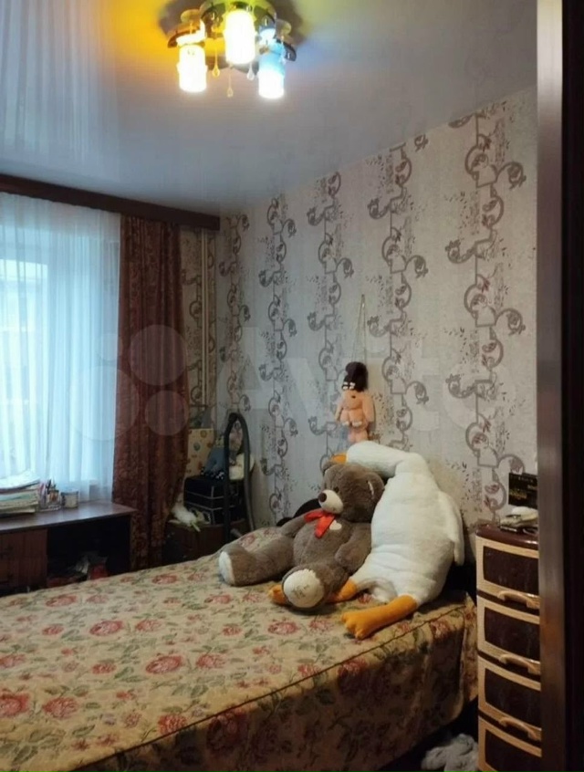 Продаю 2-х комнатную квартиру в кирпичном доме на перво...