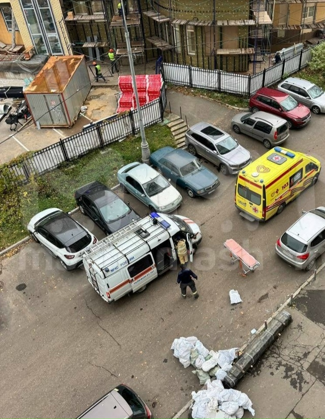 😓 В Москве на улице Обручева лифт сорвался с 12 этажа —...