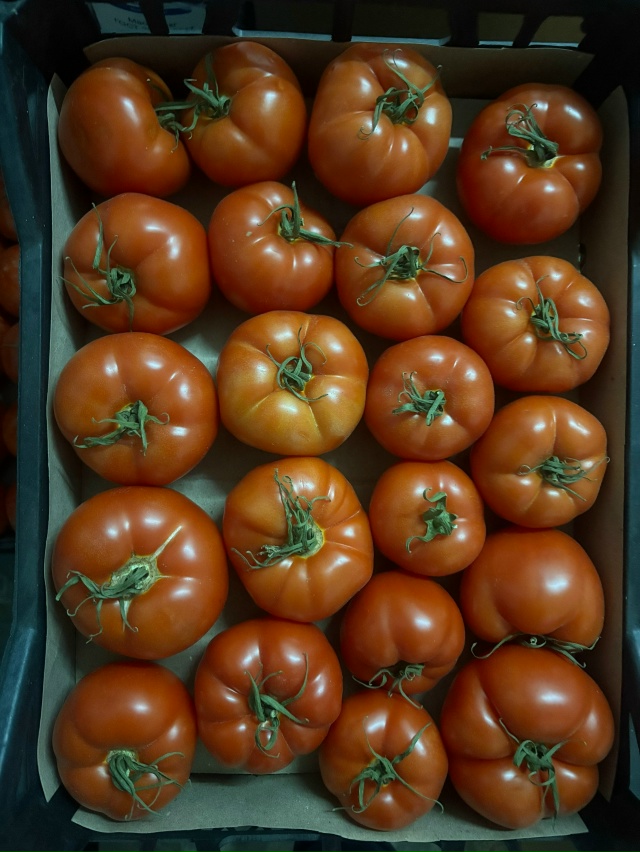 В магазине Горец свежее поступление Казы, утки Халяль, ...