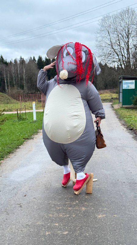 Когда подруга попросила её сфоткать 😂🥰